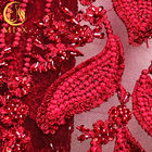 สีแดงไนจีเรียแต่งงาน 3D เย็บปักถักร้อยลูกไม้ผ้าที่ละลายน้ำได้ 1 หลาLength